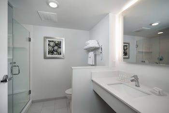 fairfield inn and suites fort worth downtown convention center