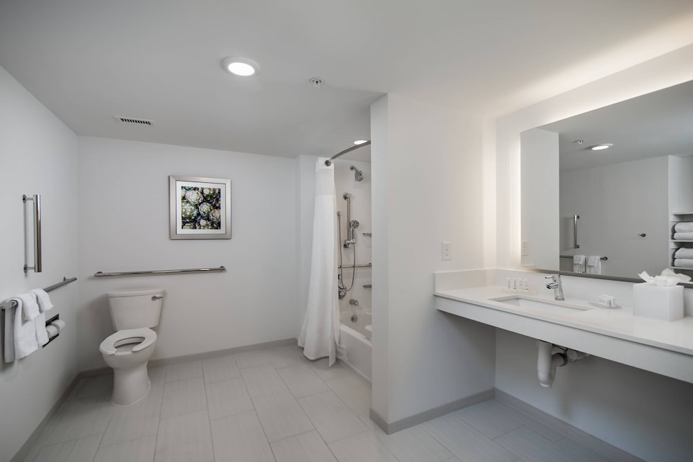 fairfield inn and suites fort worth downtown convention center