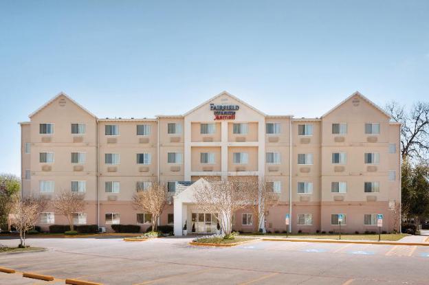 fairfield inn and suites fort worth university drive