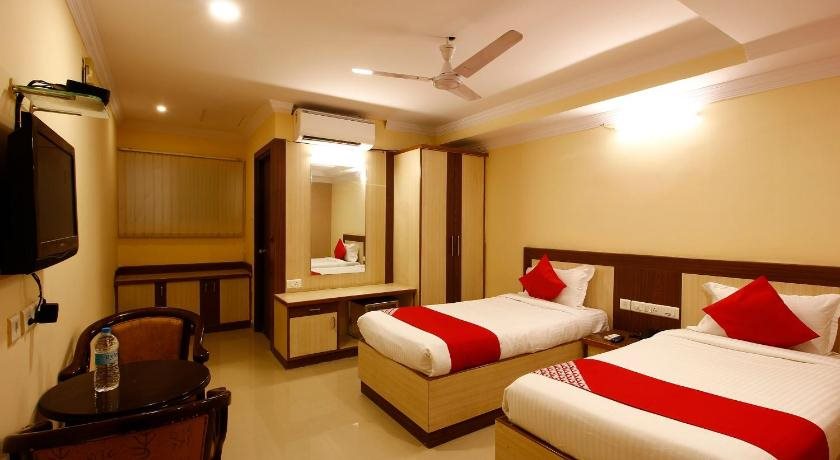 hotel sri sai regency