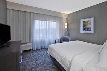 courtyard somerset by marriott