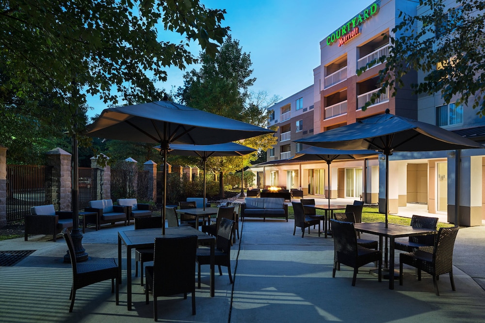 courtyard by marriott edison woodbridge