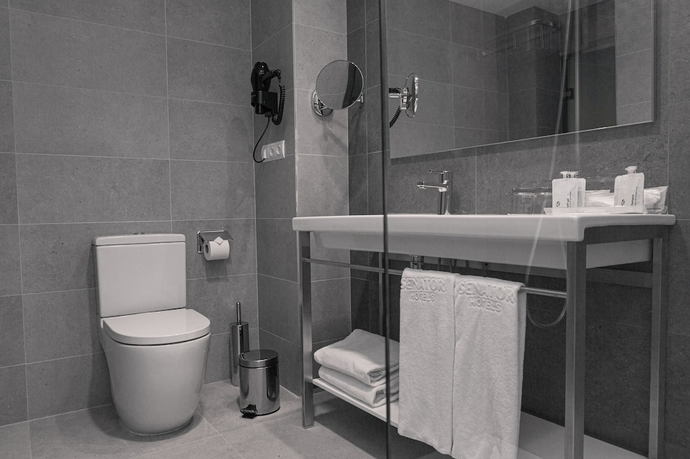 virgen de los reyes hotel