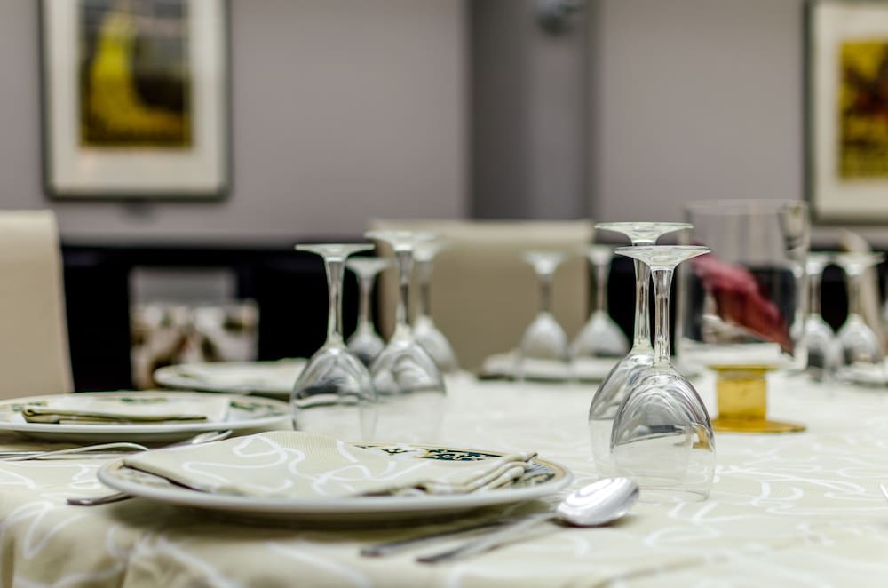 virgen de los reyes hotel