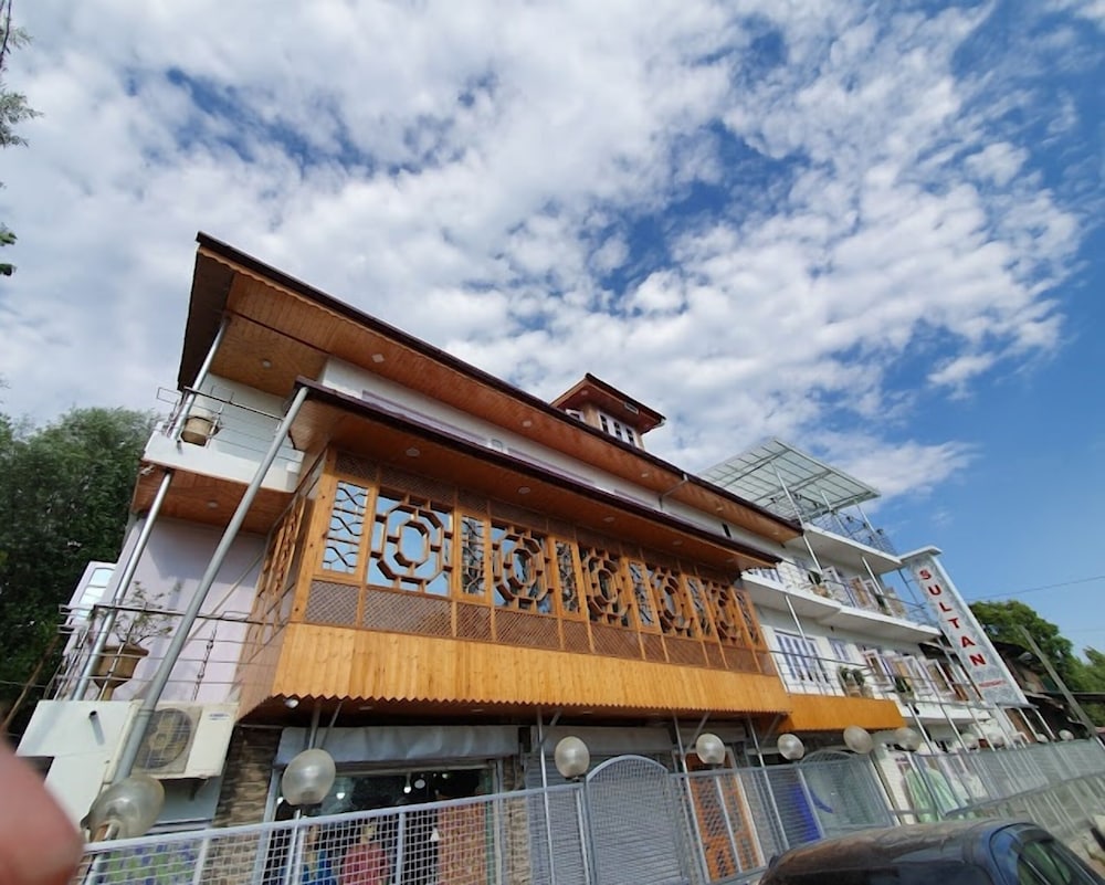 hotel sultan residency