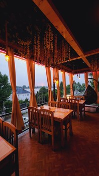 hotel sultan residency