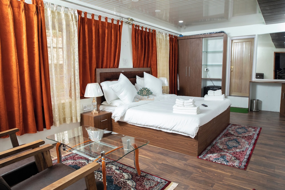 hotel sultan residency