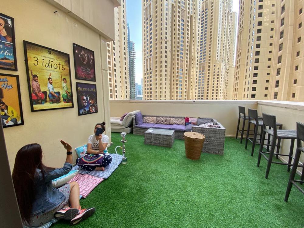 bollywood beach hostel jbr