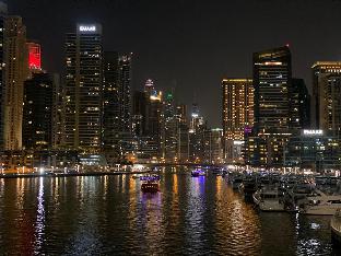 bollywood beach hostel jbr