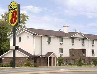 Super 8 By Wyndham Richmond/Broad Street,Henrico>>Dumbarton,2 star