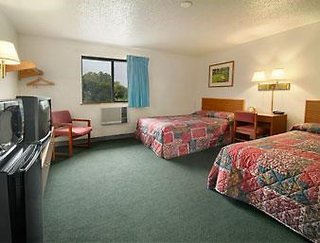 Super 8 By Wyndham Richmond/Broad Street,Henrico>>Dumbarton,2 star