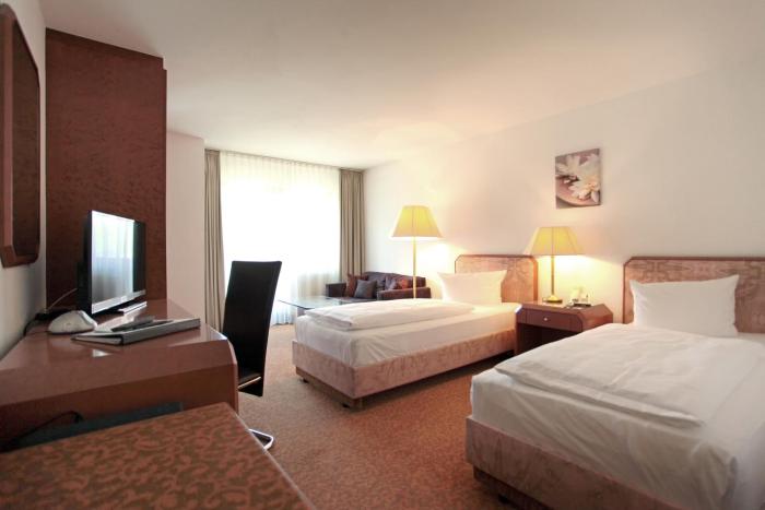 hotel flora stuttgart mohringen