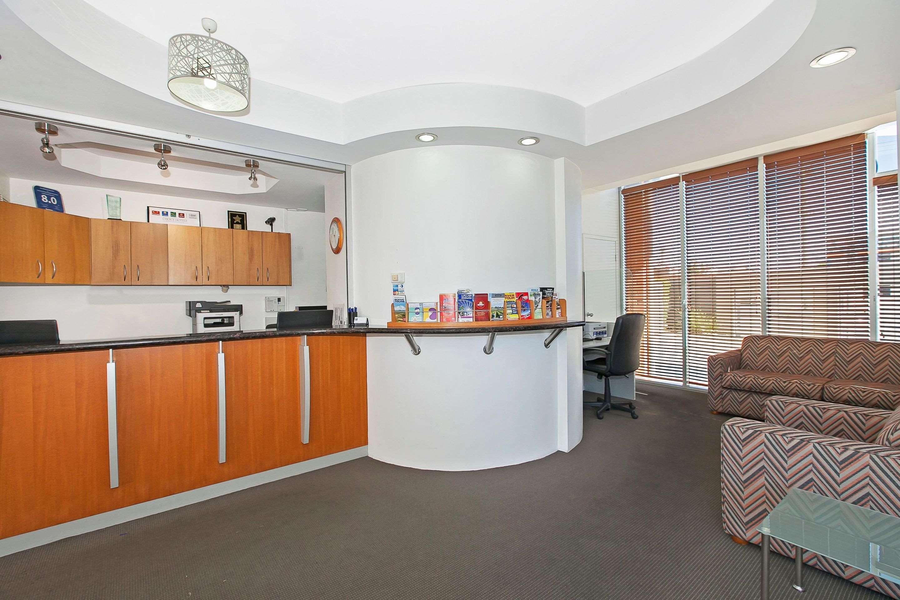comfort inn and suites northgate airport
