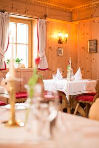 Landhotel Romerhof,Near Fulseck Cable Car,4 star