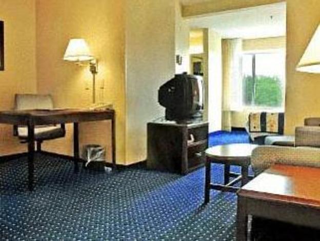 springhill suites by marriott warwick