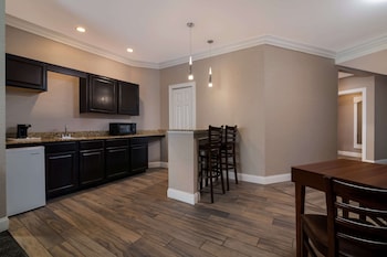 comfort inn and suites plattsburgh morrisonville