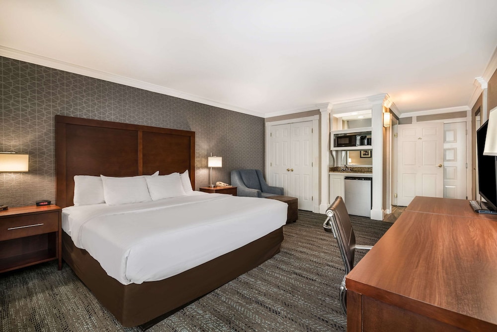 comfort inn and suites plattsburgh morrisonville
