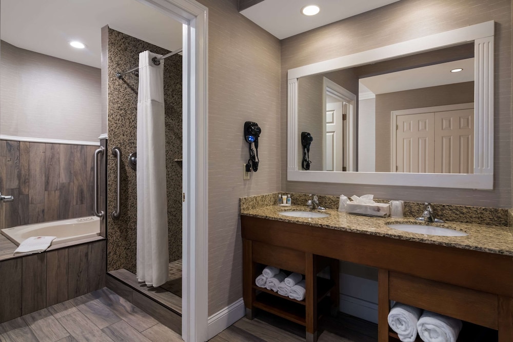 comfort inn and suites plattsburgh morrisonville