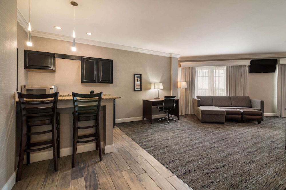 comfort inn and suites plattsburgh morrisonville