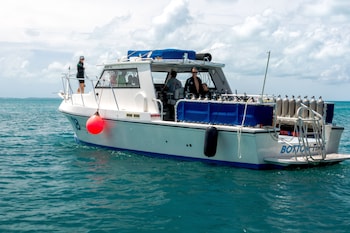 grotto bay beach resort