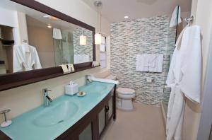 The Reefs Resort & Club,Hamilton>>Bermuda,4 star