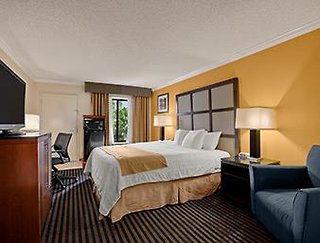 Days Inn By Wyndham Pensacola - Historic Downtown,Pensacola Beach>>Pensacola,2 star