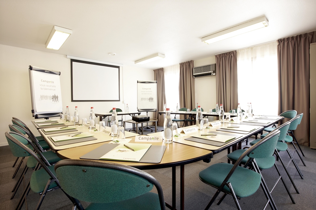 kyriad marseille vitrolles aeroport