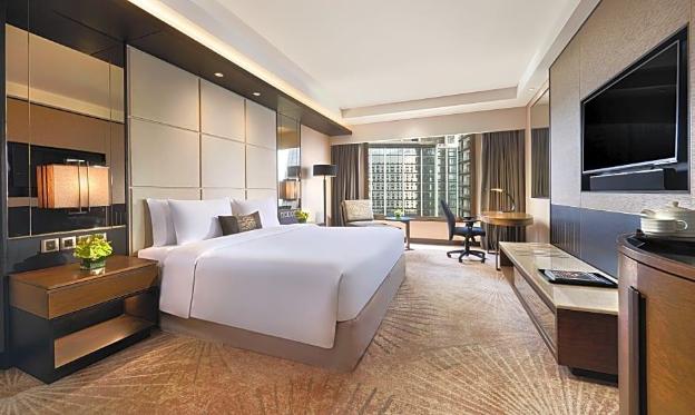 crowne plaza jakarta residences