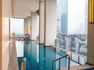 crowne plaza jakarta residences