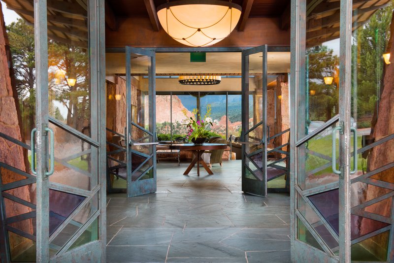 garden of the gods resort and club