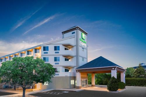 holiday inn express colorado springs airport by ihg