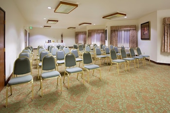 holiday inn express colorado springs airport by ihg