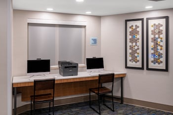 holiday inn express colorado springs airport by ihg