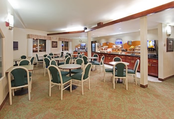 holiday inn express colorado springs airport by ihg