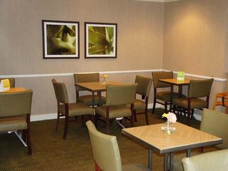 La Quinta Inn By Wyndham Columbia Ne/Fort Jackson,Dentsville>>Columbia,3 star