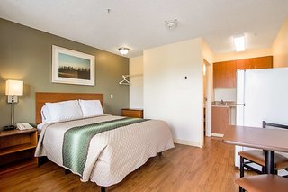 hometowne studios and suites columbia