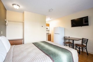 hometowne studios and suites columbia