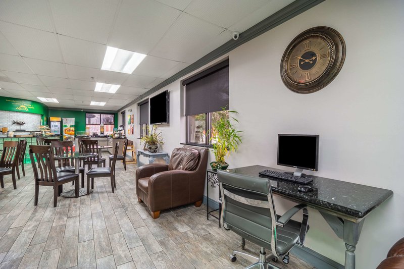 quality inn and suites ft jackson maingate