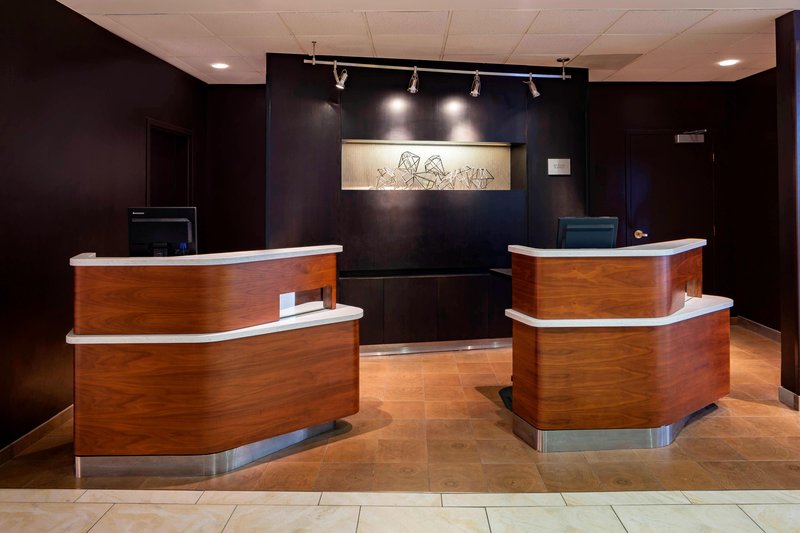 courtyard by marriott omaha downtown