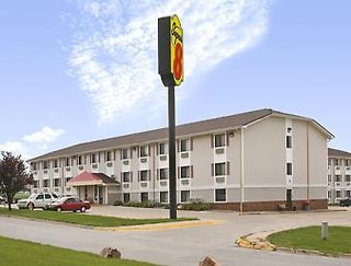 Super 8 By Wyndham Omaha I-80 West,La Vista>>Douglas,2 star