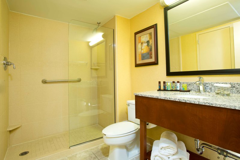embassy suites by hilton tulsa i 44