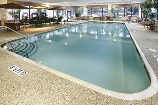 Hampton Inn Boston/Marlborough,Leominster>>Boston,3 star