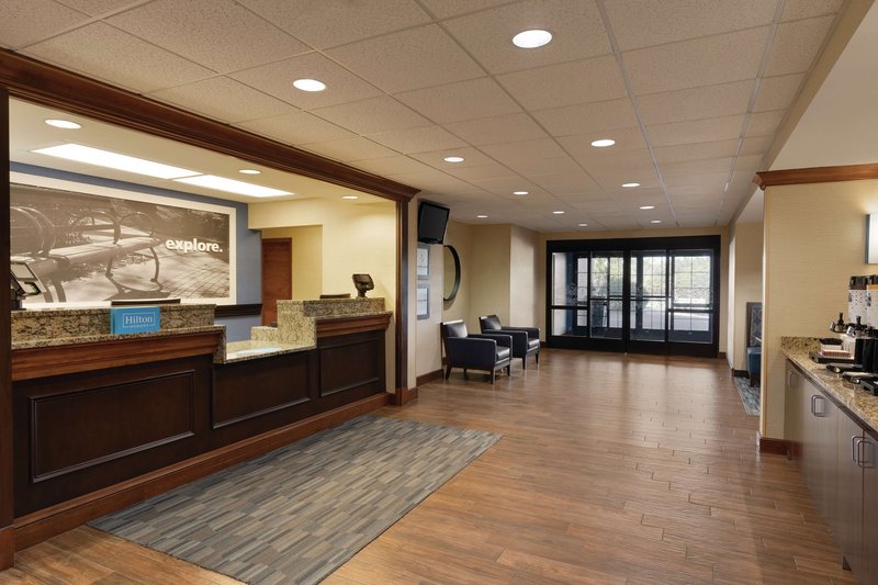 hampton inn franklin milford