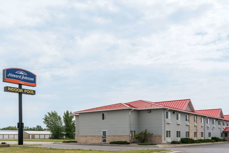 howard johnson west fargo