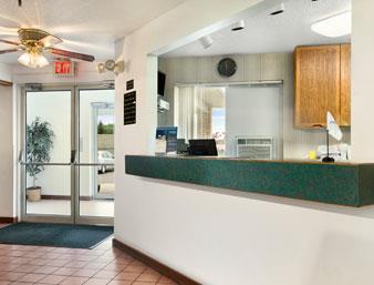 howard johnson west fargo