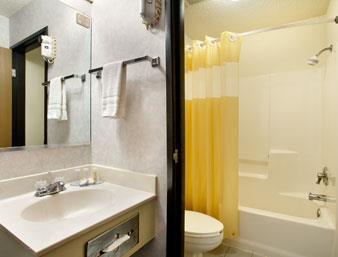 howard johnson west fargo