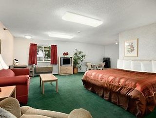 howard johnson west fargo