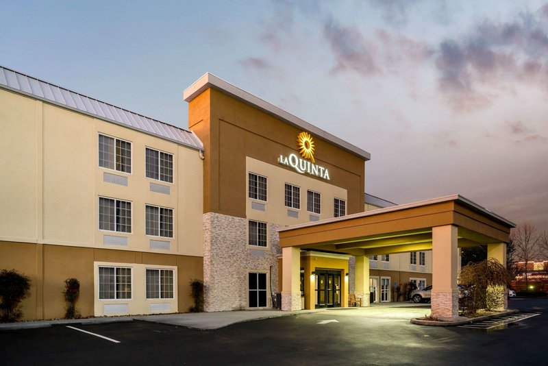 La Quinta Inn & Suites By Wyndham Knoxville North I-75