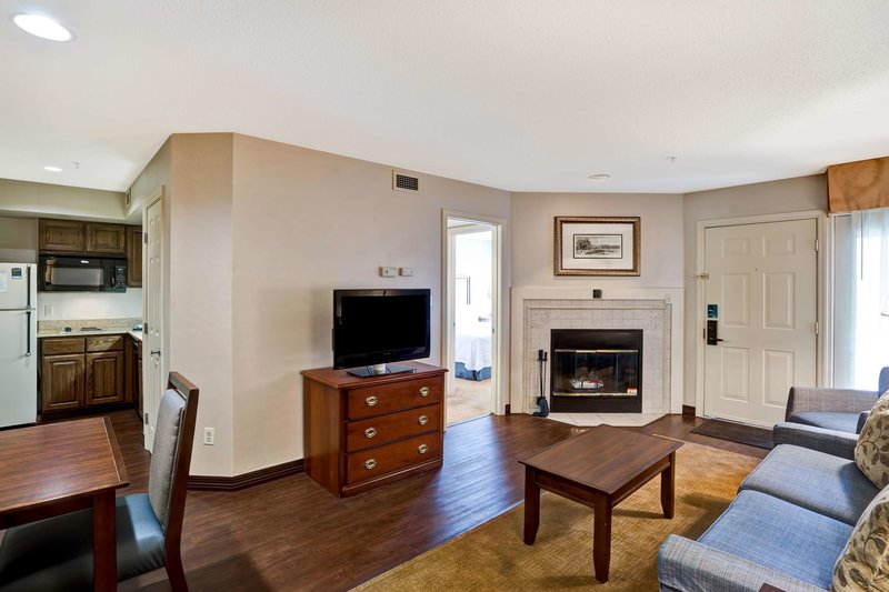 homewood suites by hilton windsor locks hartford
