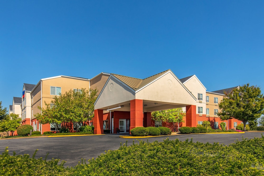 fairfield inn and suites by marriott lancaster